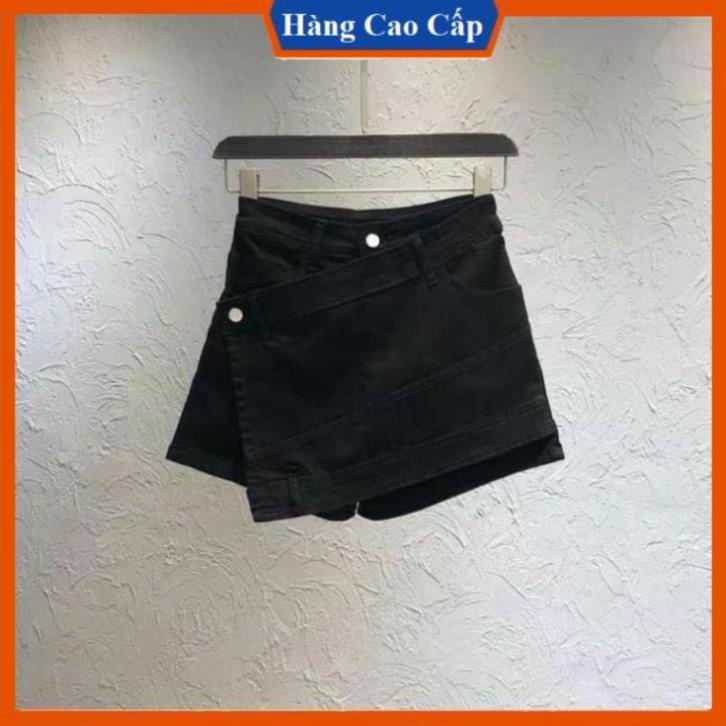 Chân váy kaki đắp chéo sang chảnh, mẫu cực hót mới xuất hiện trên thị trường. | BigBuy360 - bigbuy360.vn