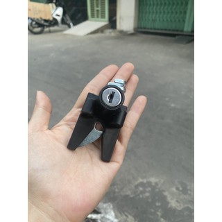 BỘ Ổ KHOÁ XE MAX NEO ( Trung Quốc ) - KHOÁ MÁY TRÊN ĐẦU ĐÈN