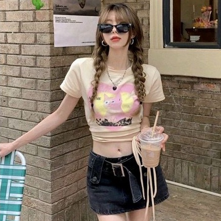 Áo thun CROPTOP in hình dây quấn eo kiểu PC