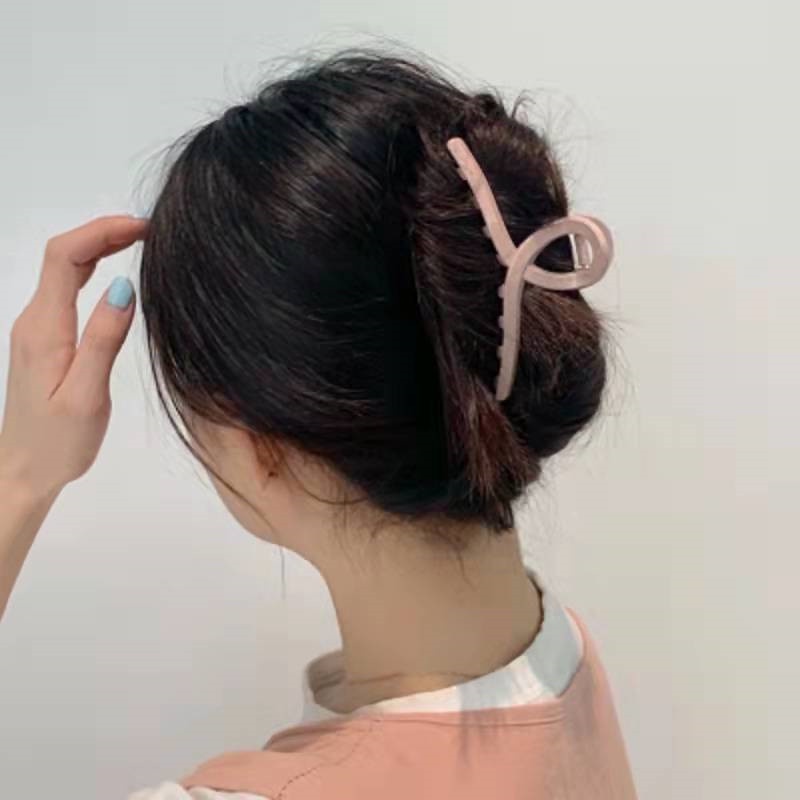 Kẹp Tóc Hình Cá Mập Thanh Lịch Cho Nữ