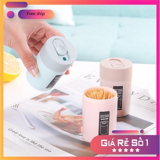 Hộp nhựa đựng tăm HolDer Nhật Bản