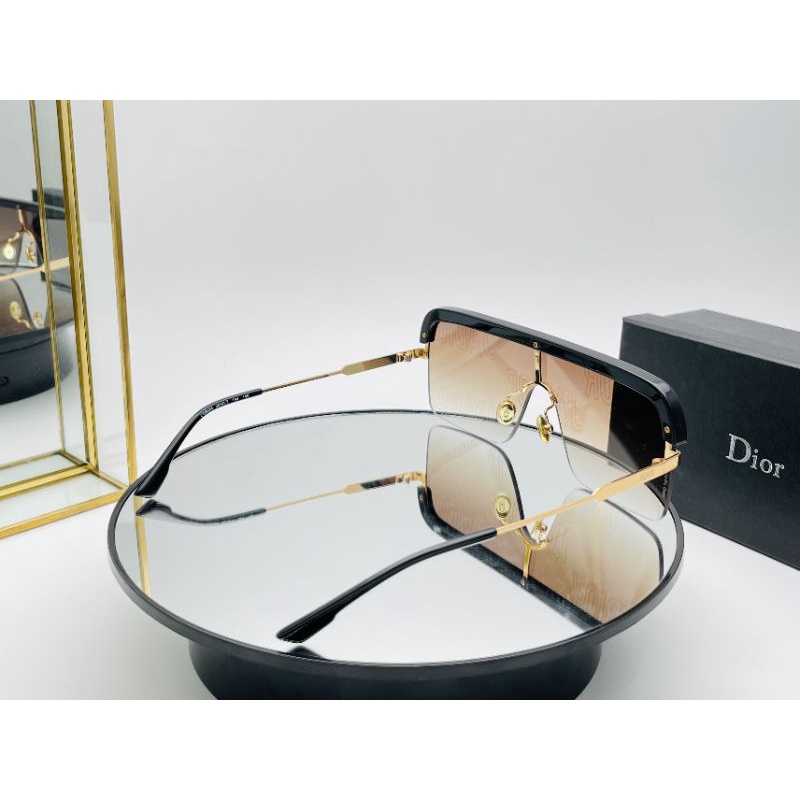 Kính auth DIOR