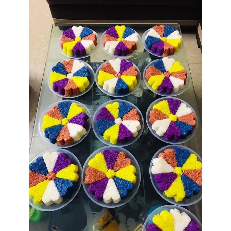 Khuôn Xôi 8 ngăn hình tim, khuôn rau câu 8 ngăn, khuôn nhựa đa năng 8 ngăn