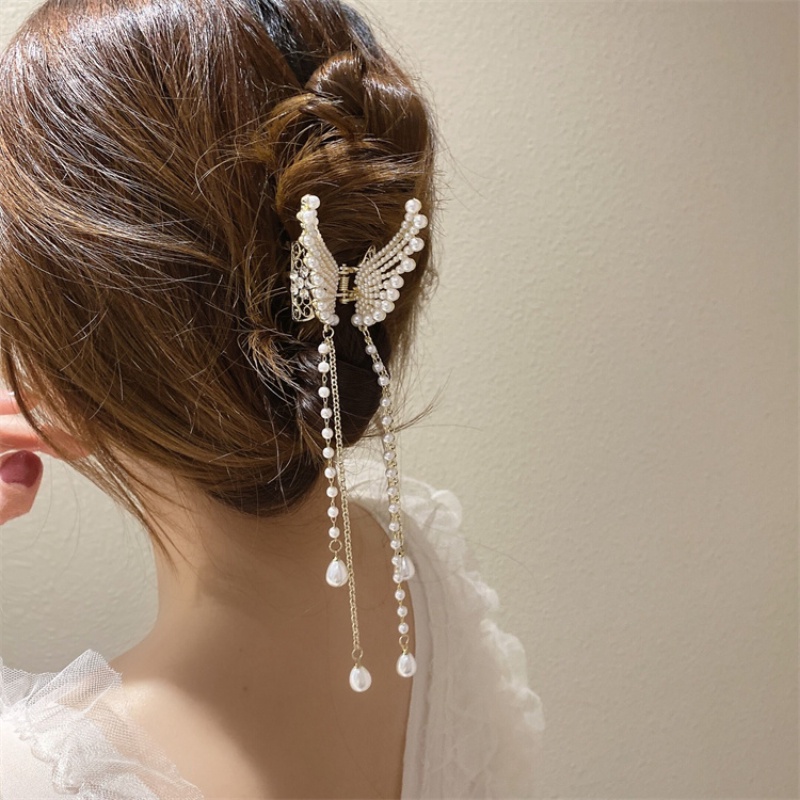 Kẹp Tóc Hình Bướm Đính Ngọc Trai Giả Phong Cách Hàn Quốc Thanh Lịch Dành Cho Nữ