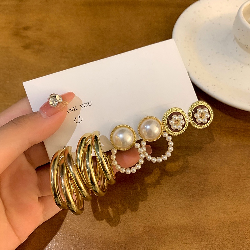 Khuyên Tai Ngọc Trai Thiết Kế Đơn Giản Thời Trang Mới 2022