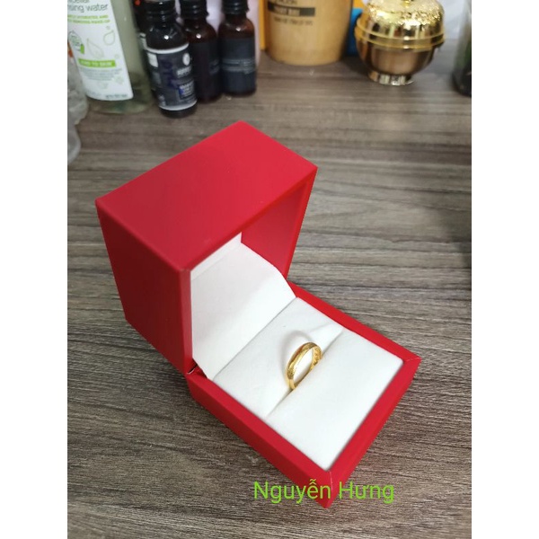 Hộp để nhẫn bằng da cao cấp