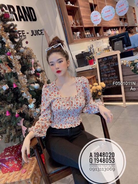 Áo hoa nhí cổ vuông