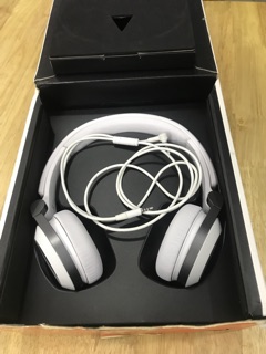 Tai nghe JBL Synchros E30