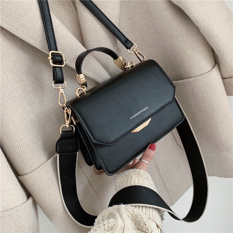 Túi xách đeo vai hình vuông quai bản to phong cách thời trang retro