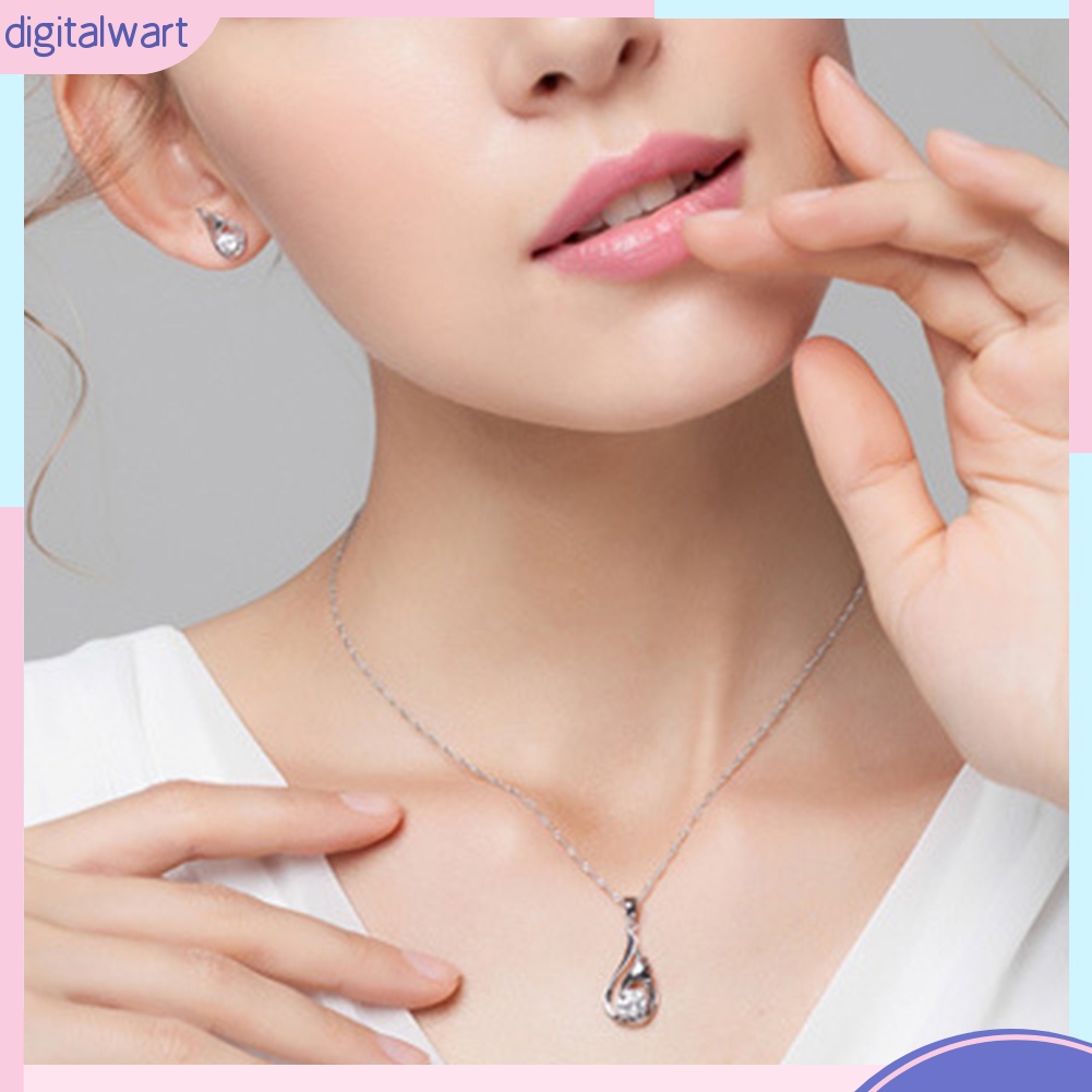 Mặt dây chuyền hình đôi cánh đính đá lấp lánh