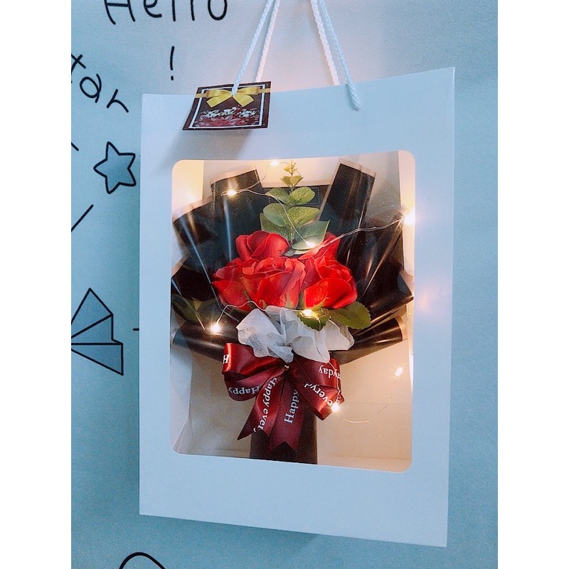 [Có túi] - Bó 5 hoa hồng sáp mix lá táo làm quà tặng lễ tình nhân cho bạn gái | BigBuy360 - bigbuy360.vn