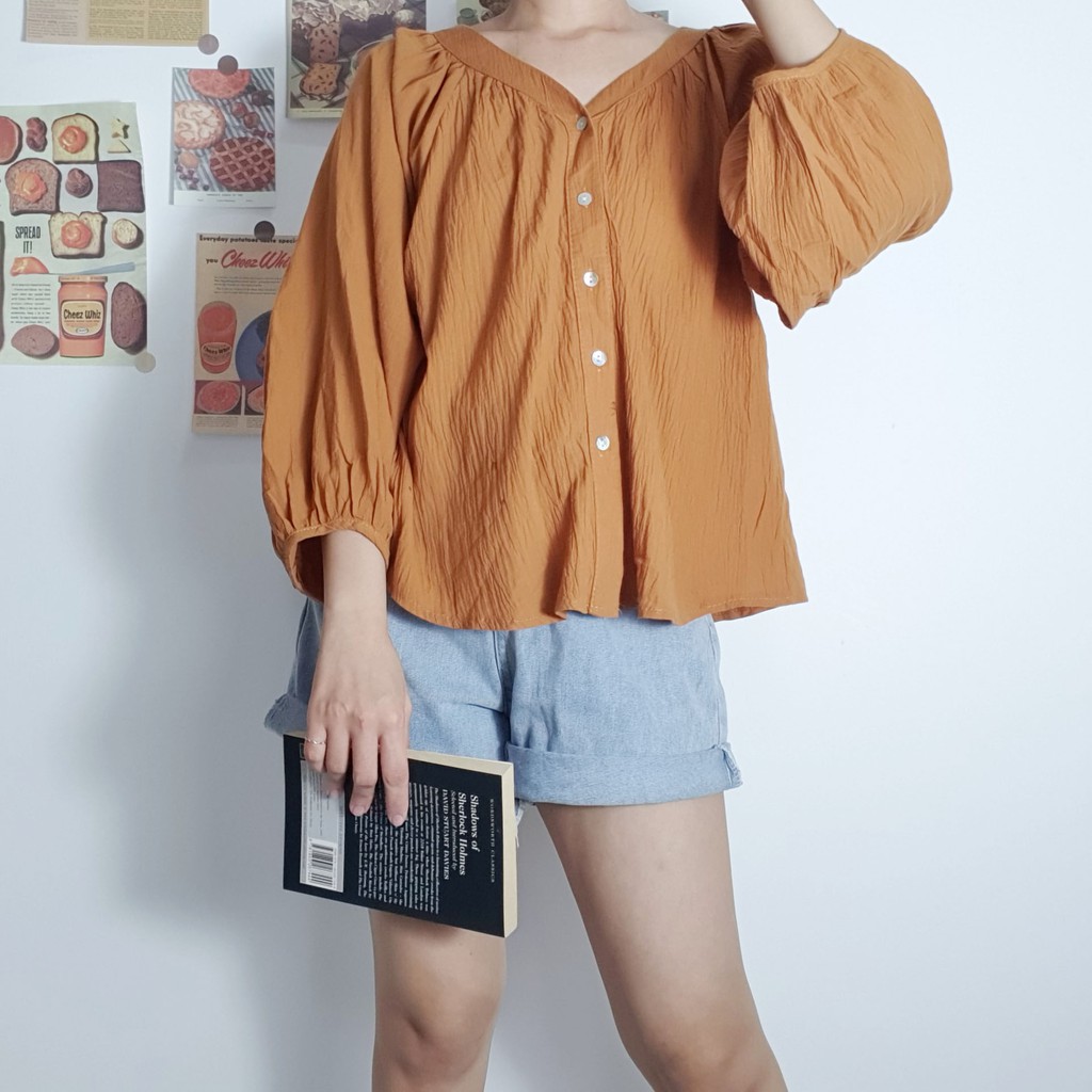 Áo Sơmi Xô Màu Nâu Dài Tay Phối Nút Trước (free size) - Penguin House (Tất cả hình shop tự chụp)