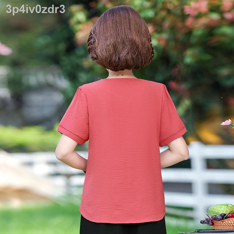 áo thunÁo phông thêu mùa hè cho mẹ 40 tuổi 50 rộng rãi, ngắn tay cỡ lớn nhẹ người sơ mi nhỏ trung niên và mỏng d