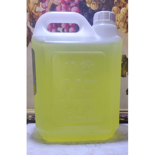 Nước tẩy quần áo javen can 5 lít
