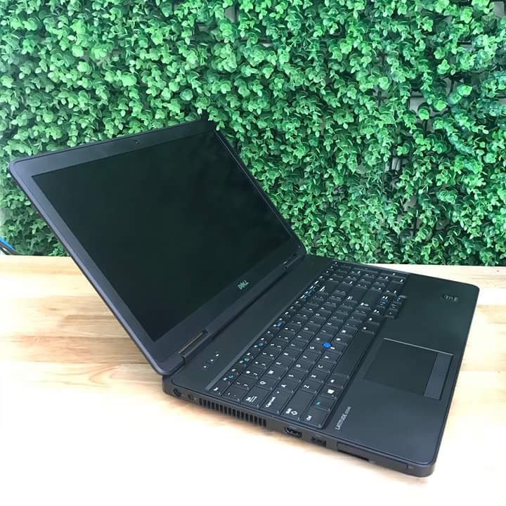 Laptop cũ Dell Latitude E5540 Core i5, ram 4gb, ổ cứng 320gb ( màn full HD )