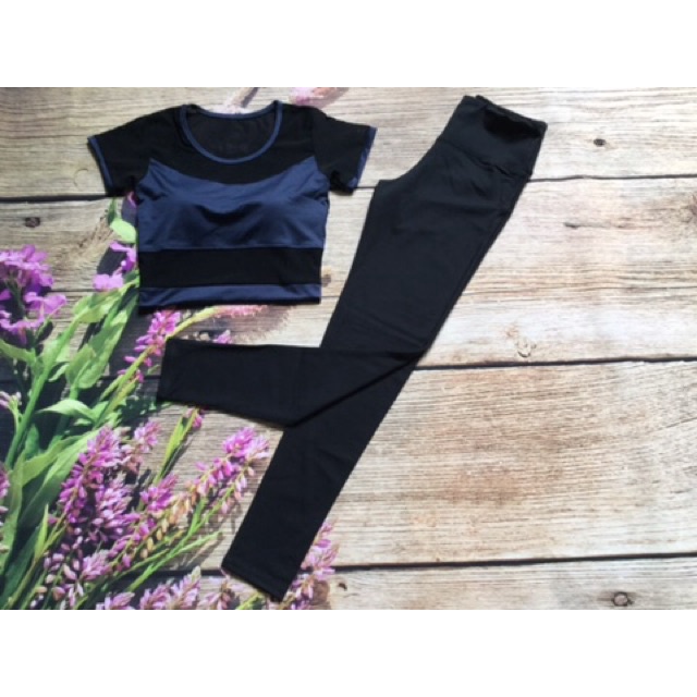 ☞✻✉Bộ croptop phối lưới tay có mút sẵn | BigBuy360 - bigbuy360.vn
