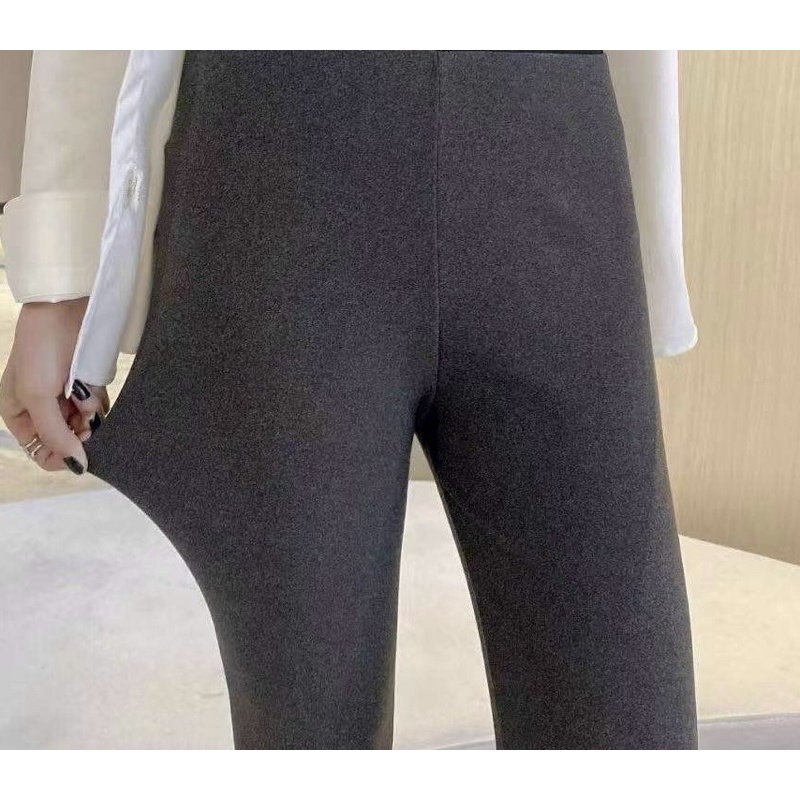 QNU98 - QUẦN LEGGING NỮ QC CHỮ M