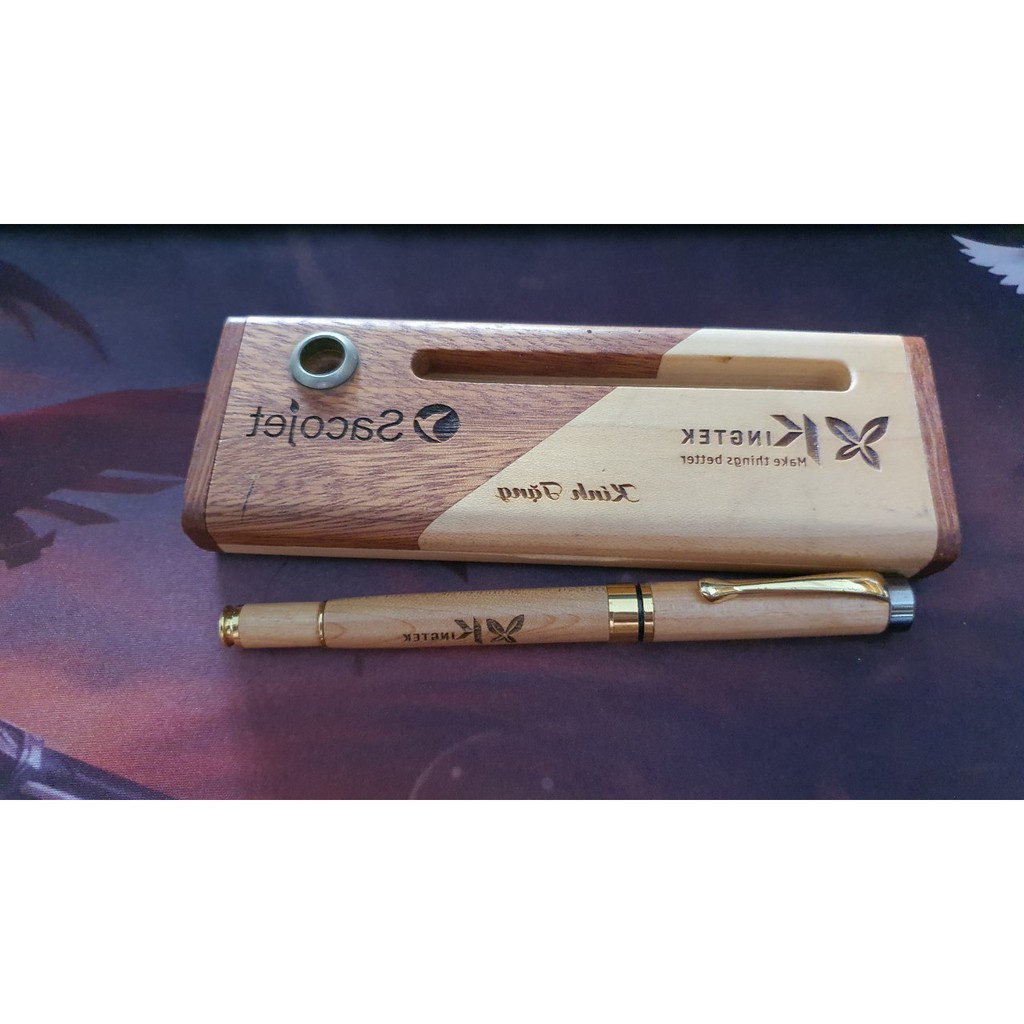 Bút gỗ khắc laser theo yêu cầu