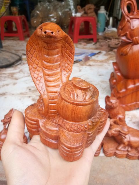 Bộ tượng điêu khắc 12 con giáp bằng gỗ hương