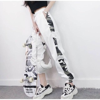 Quần Jogger Basic Trắng Sọc Camo