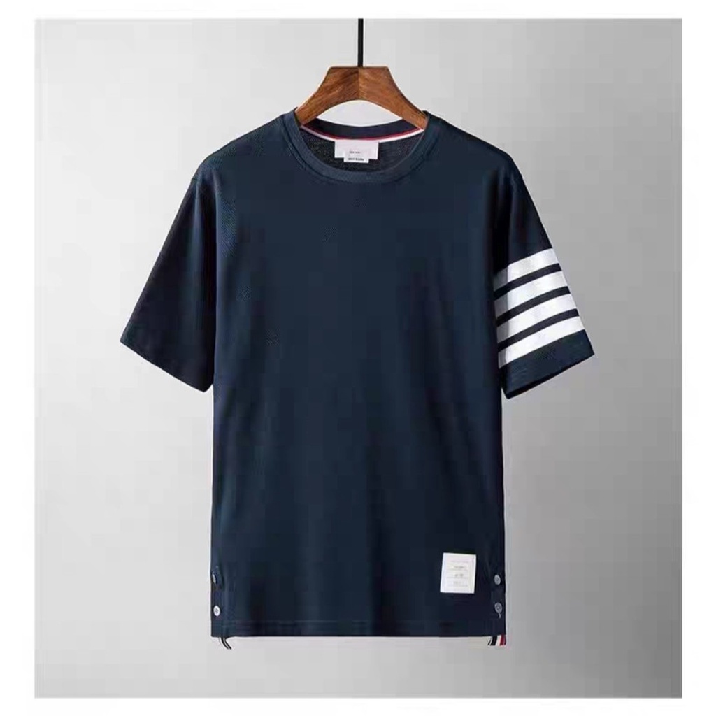 Áo Phông Cổ Tròn Fom Slim Đứng Phối 3 Sọc Vai Siêu Đẹp Cotton Mịn Thoáng Mát Thoải Mái Hoạt Động Hè 2022