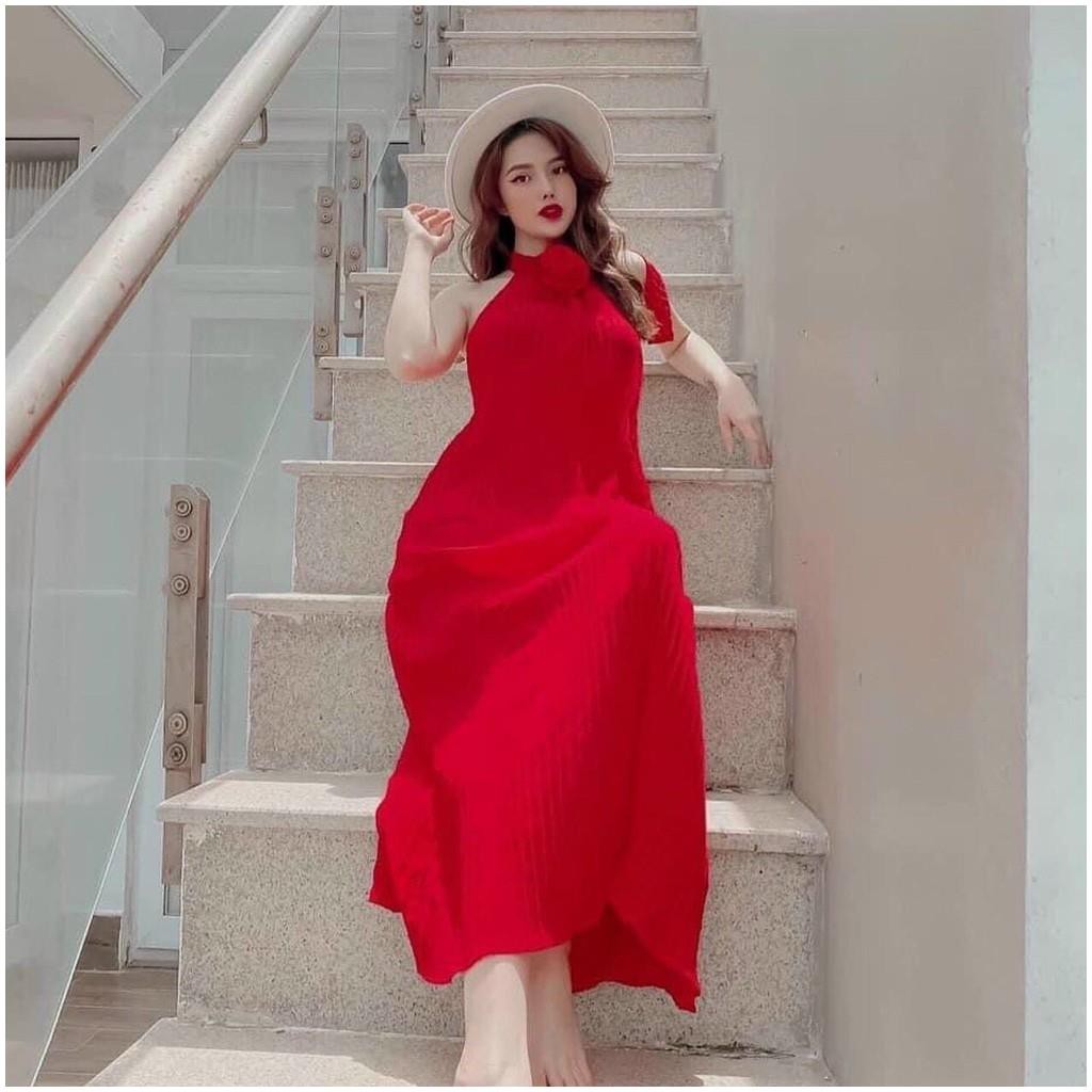 Đầm Cổ Yếm, Váy Maxi Dập Ly V54 Chất Voan Mềm Mướt, Mầu Đỏ, Xanh, Vàng, Cho Dáng Dài Miên Man Và Những Shot Ảnh Để Đời