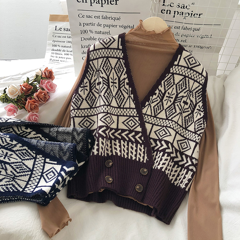 Áo khoác họa tiết thổ cẩm sát nách 2 hàng nút | BigBuy360 - bigbuy360.vn