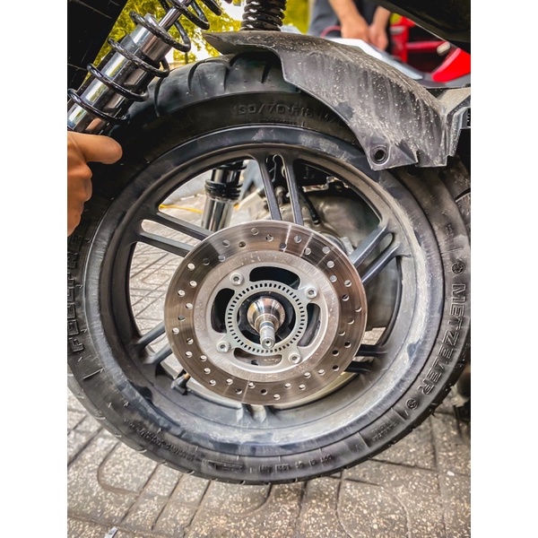 Căn inox 304 đặc. fix lỗi kêu bánh sau của Honda SH350i. Sản phẩm được ưa chuộng, tin dùng để xử lý lỗi kêu bánh sau SH