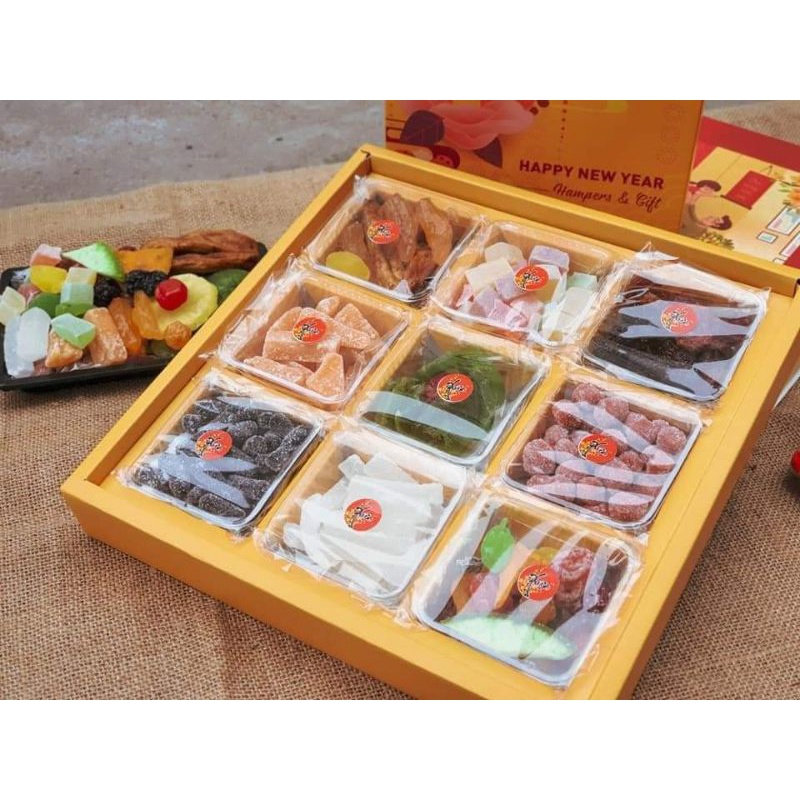 (Quận 4) Hộp mứt tết 9 vị