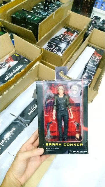Mô hình NECA Terminator Dark Fate Sarah Connor