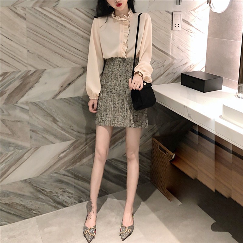 Set áo mơ mi + váy yếm