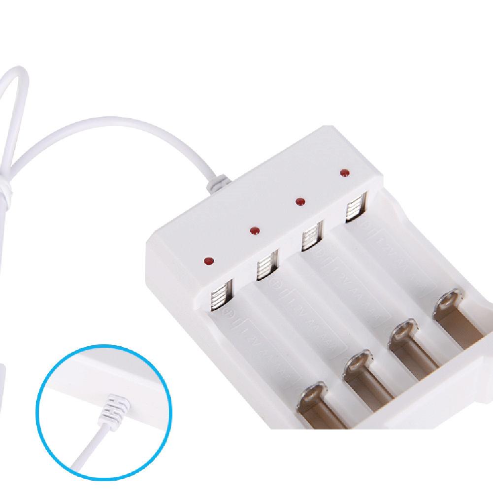 🎉HA Có thể sạc lại 4 khe cắm USB AAA / AA Bộ sạc pin sạc nhanh Bảo vệ ngắn mạch