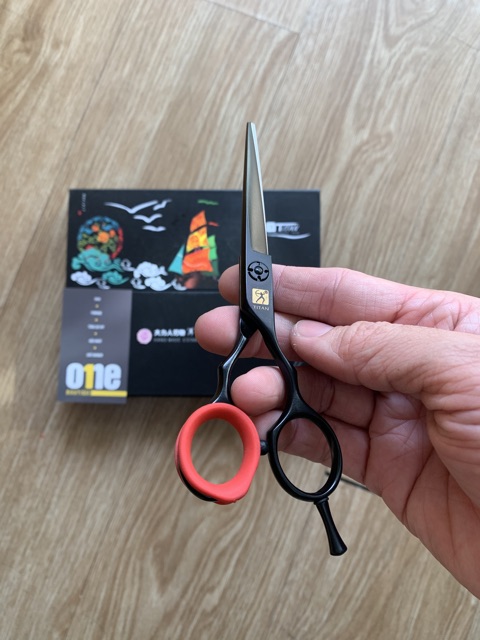KÉO CẮT TÓC TITAN AT-02 chuyên dùng cho barber / salon