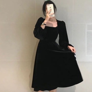 Đầm nhung đen