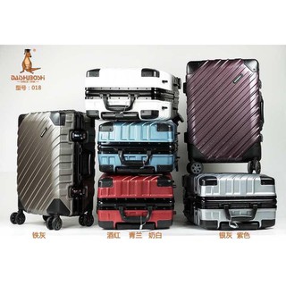 {FREE SHIP} Vali khóa sập Kangaro size 24"  + quà tặng: GỐI, BỌC VALI, THẺ HÀNH LÝ, DECAN,... TRỊ GIÁ 200K
