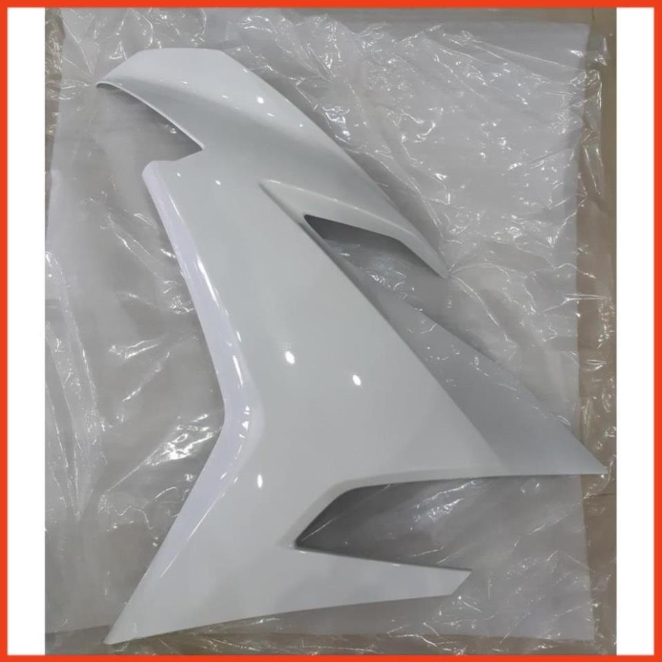 Cánh yếm ngoài zin Exciter 150 trắng
