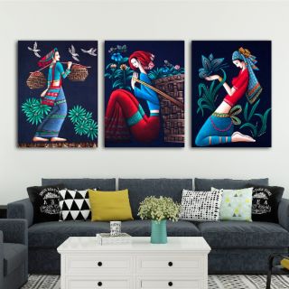 Bộ 3 tranh canvas cô gái mặc đồ thổ cẩm - khung tranh không viền SR231 - kích thước 30cm x 40cm x 3 tấm