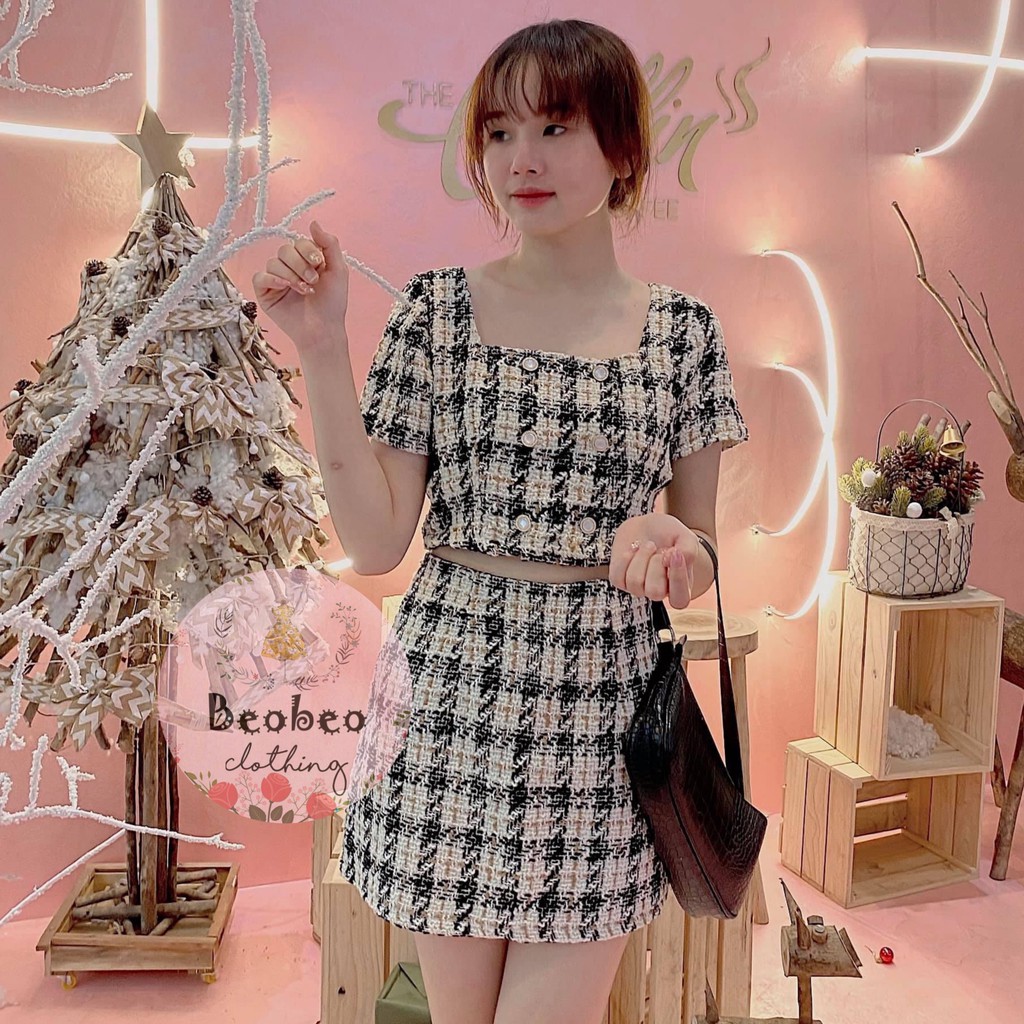 Set áo croptop cổ vuông kèm chân váy A caro ulzzang