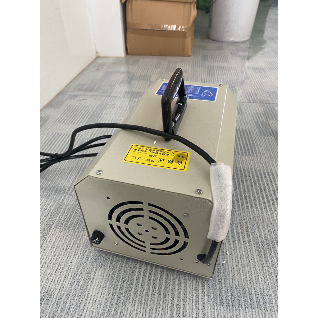 Máy cắt mỏ gà vịt