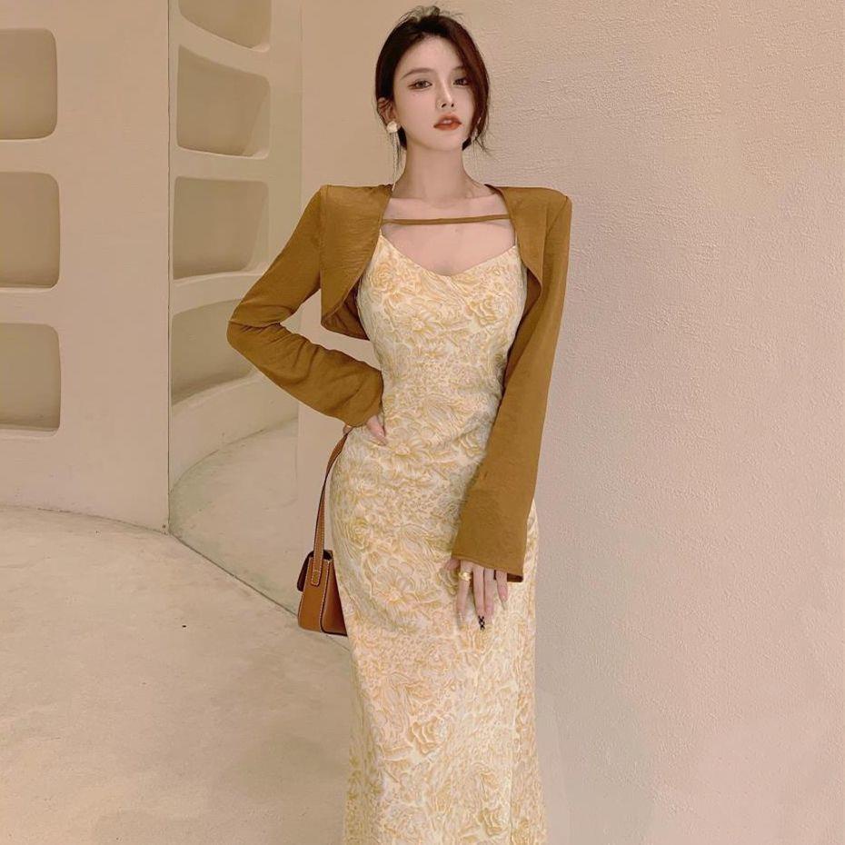 Bộ áo khoác + chân váy lưng cao in họa tiết thời trang mùa thu phong cách mới cho nữ 2021 | BigBuy360 - bigbuy360.vn