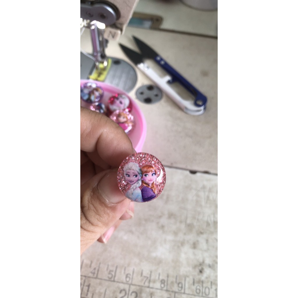 Nhẫn nhựa cho bé