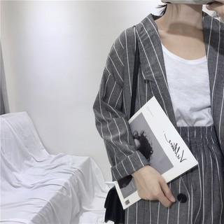 Set áo blazer và quần shorts