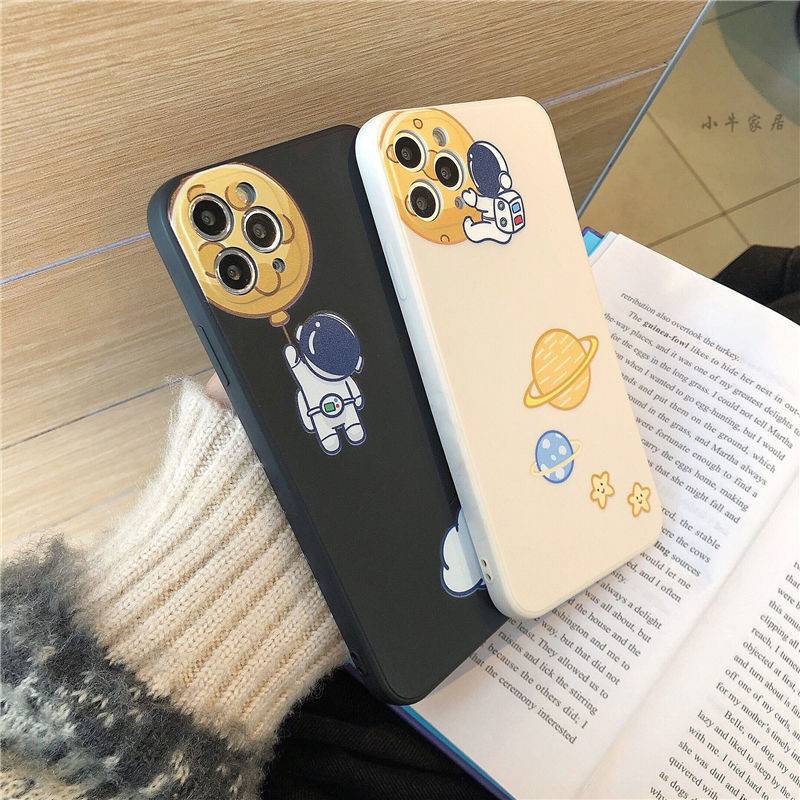 Ốp Điện Thoại In Hình Phi Hành Gia Độc Đáo Cho Iphone 11 / Promax / X / 8 / 6s / Xs / 7 / Plus / Xr / 12