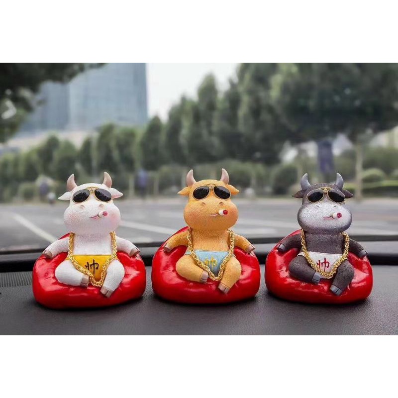 Tượng Để Trang Trí Ô Tô Hình Trâu Bò Cực Ngầu