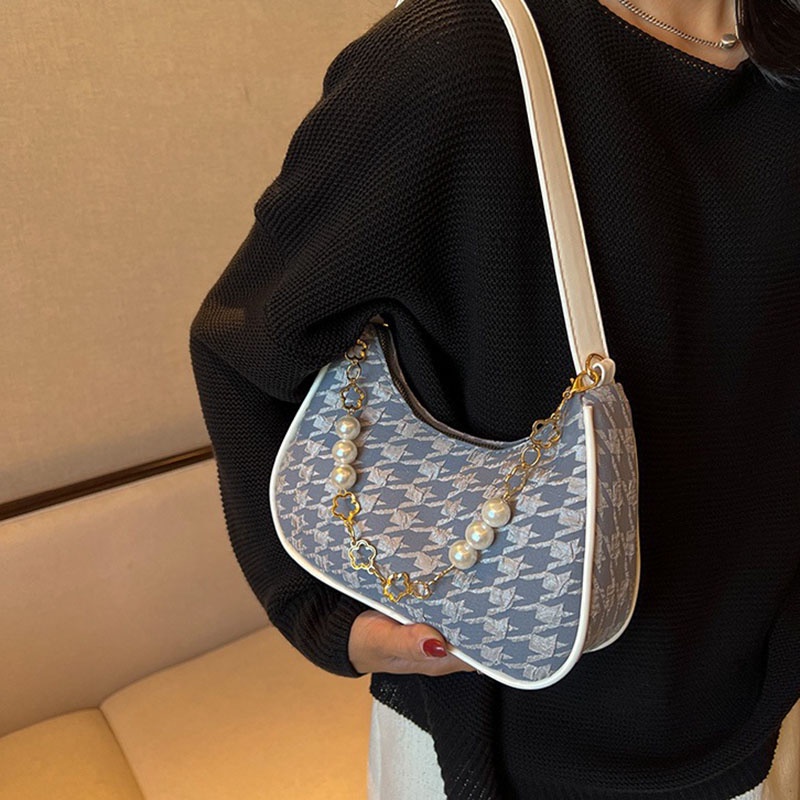 Túi Xách Một Bên Vai Dễ Phối Đồ Thời Trang Cho Nữ