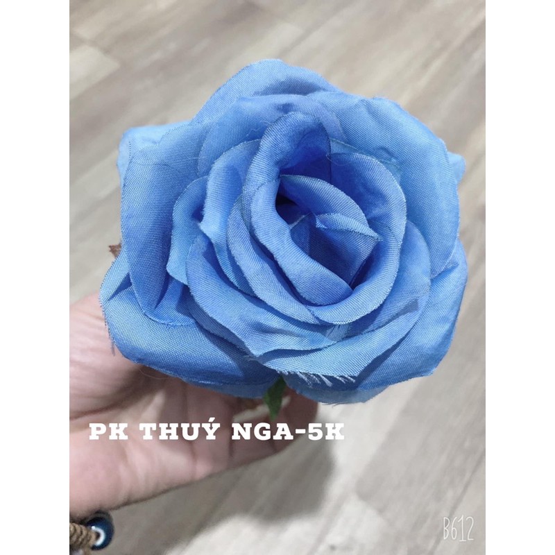 5 BÔNG HOA HỒNG TRANG TRÍ BÁNH KEM