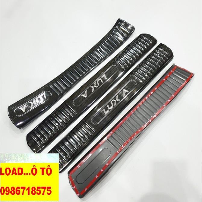 Ốp Bậc Cửa Trong Vinfast LUX A Mẫu Titan và inox  Cao Cấp, Có Sẵn Keo Dán 3M