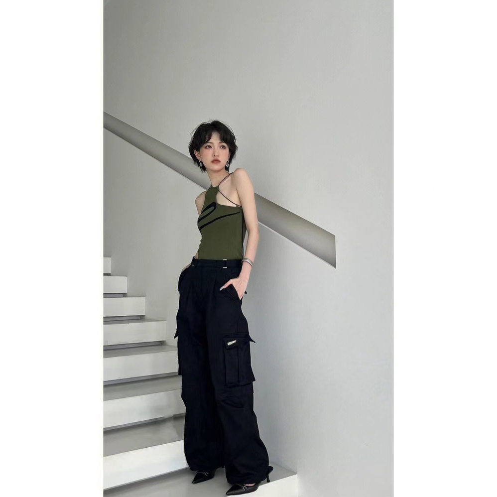 Áo Lửng Hai Dây Cột Dây Màu Xanh Lá Đậm Thiết Kế Không Đồng Đều Phong Cách Mới Mùa Hè Cho Nữ