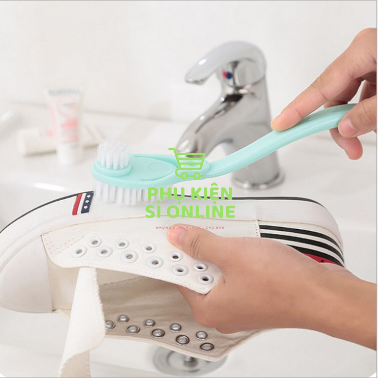 Bàn Chải Chà Chân Và Giặt Giày Thiết Kế Tiện Lợi