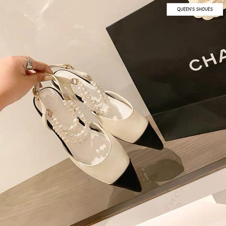 Giày Sandal Bít Mũi Đế Phẳng Đính Ngọc Trai Phong Cách Mới Mùa Hè Cho Nữ